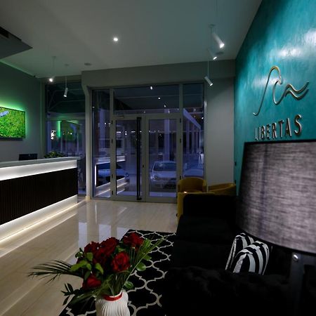 Hotel Libertas Vlorë Esterno foto
