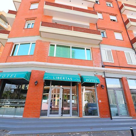 Hotel Libertas Vlorë Esterno foto