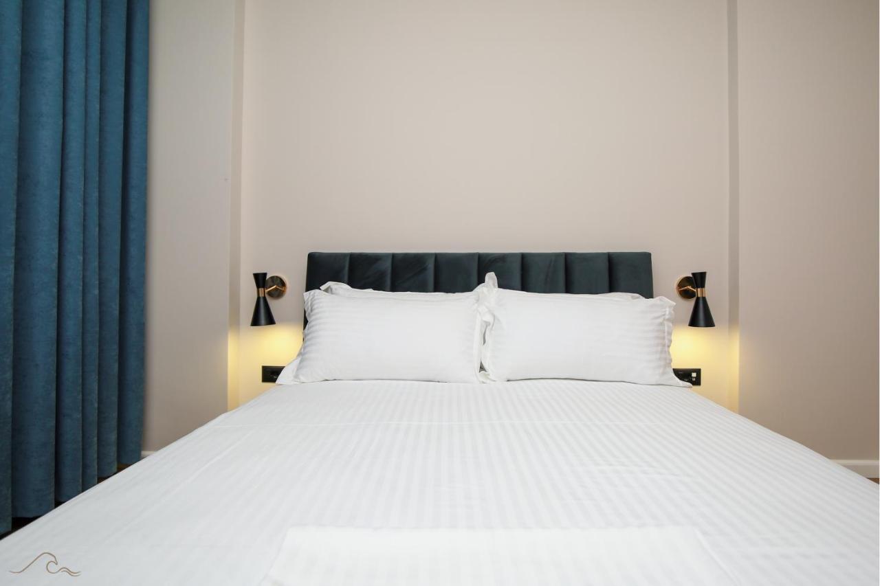 Hotel Libertas Vlorë Esterno foto