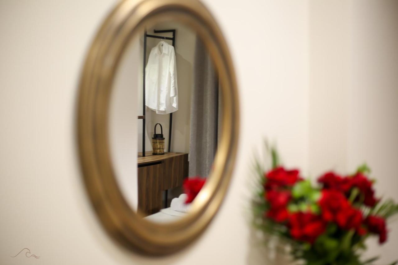 Hotel Libertas Vlorë Esterno foto