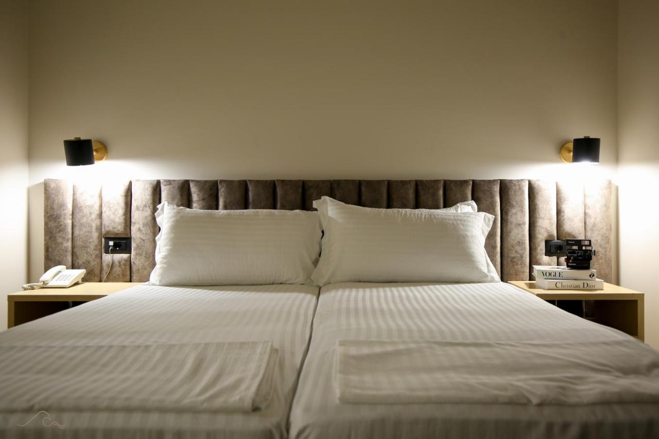 Hotel Libertas Vlorë Esterno foto