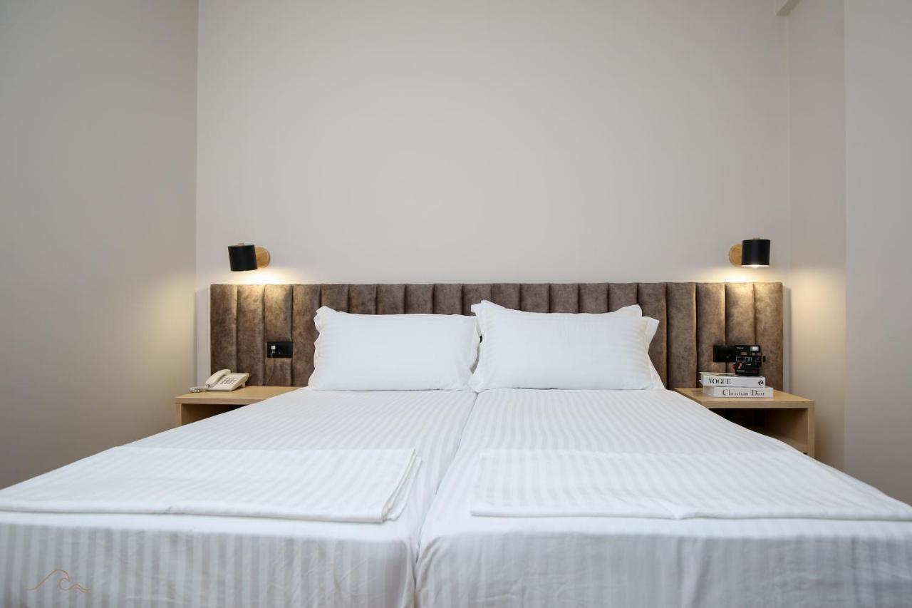Hotel Libertas Vlorë Esterno foto