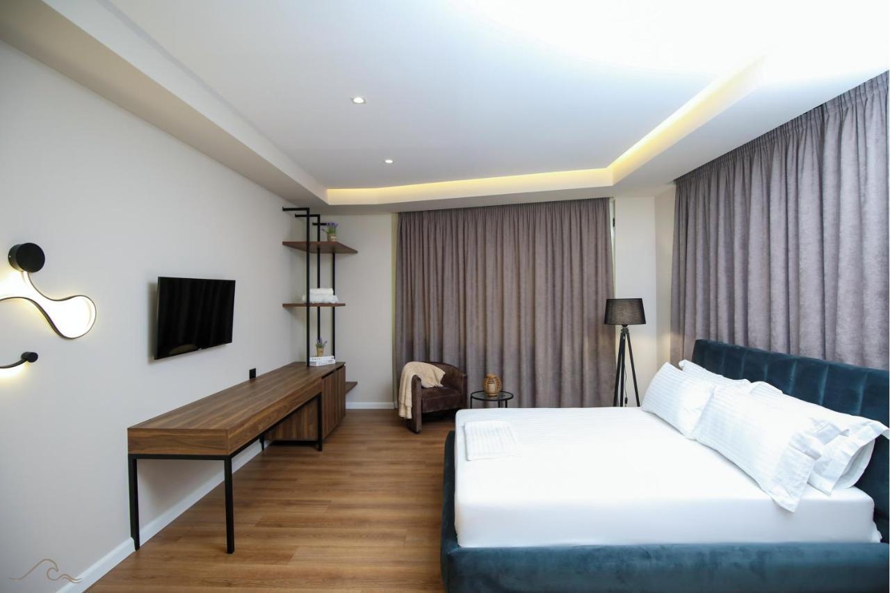 Hotel Libertas Vlorë Esterno foto