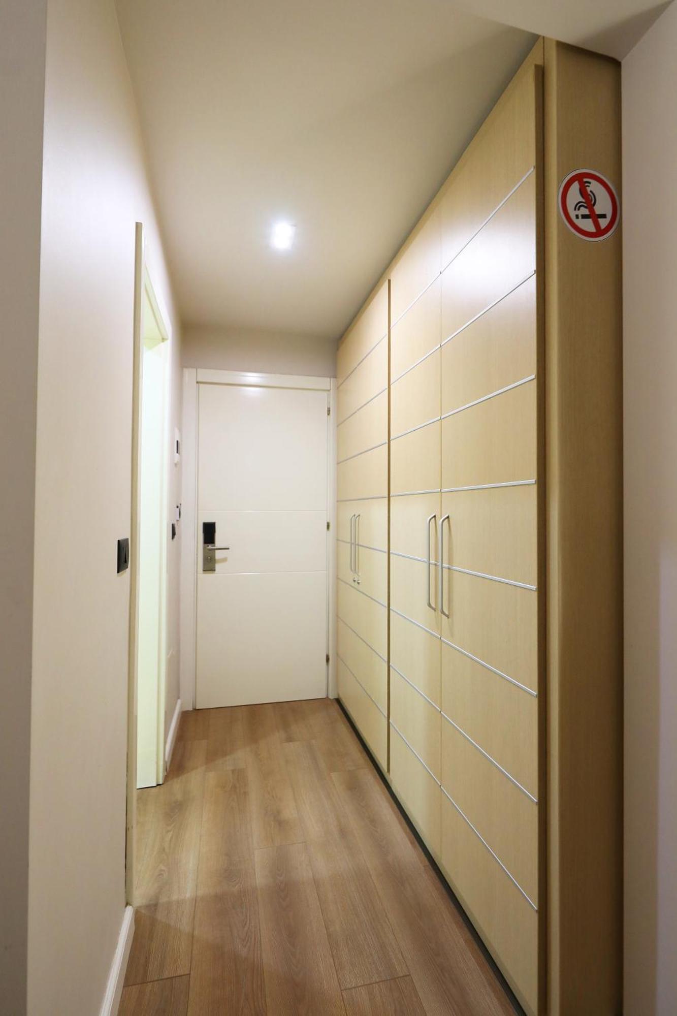 Hotel Libertas Vlorë Esterno foto